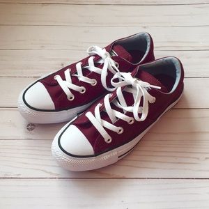 NWOT Maroon Converse All Star Shoes - Size 6